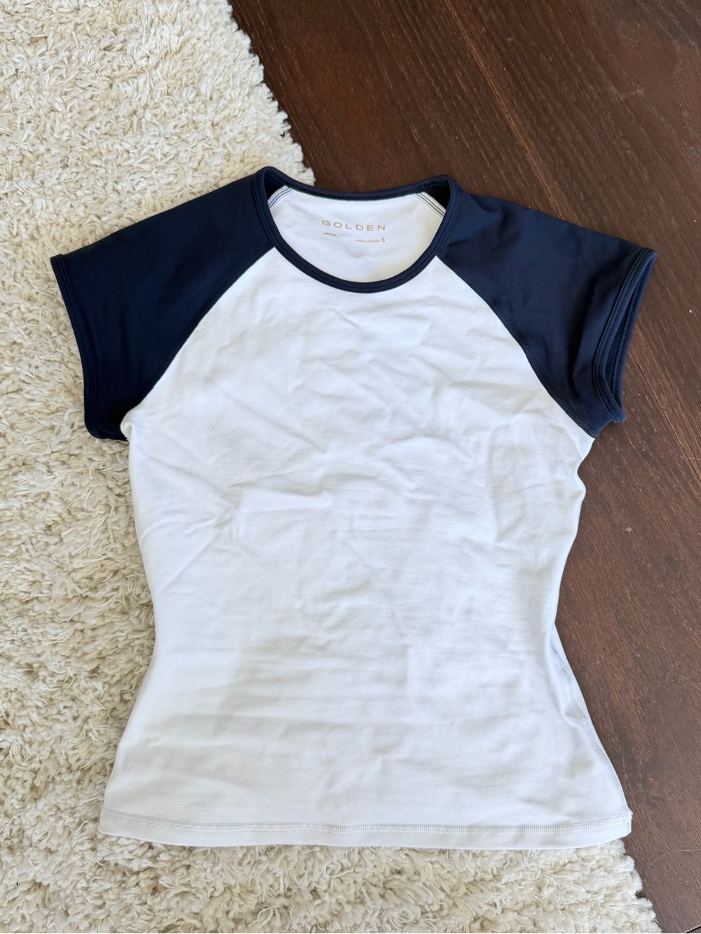 Aritzia Raglan Tee Bright White / Admiral Navy
